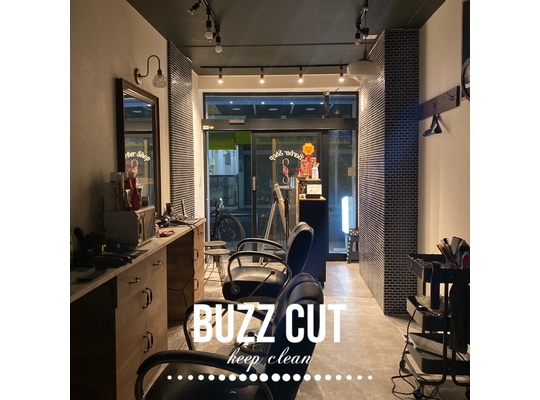 カット専門店の画像